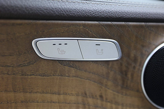 Mercedes-Benz E220 d 26 of 30