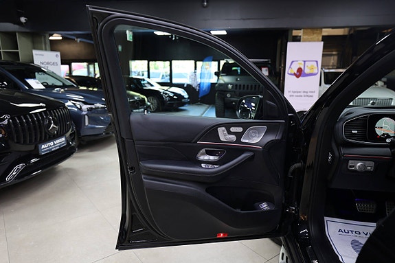 Mercedes-Benz GLS350 d 25 of 30