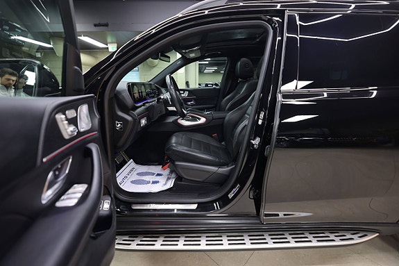 Mercedes-Benz GLS350 d 29 of 30