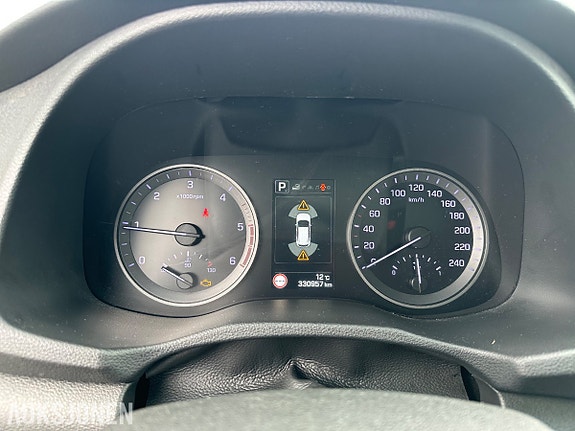 Hyundai Tucson 10 of 24