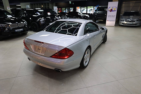 Mercedes-Benz SL500 16 of 30