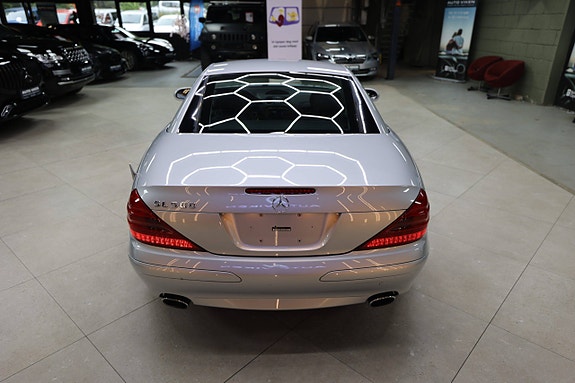 Mercedes-Benz SL500 15 of 30