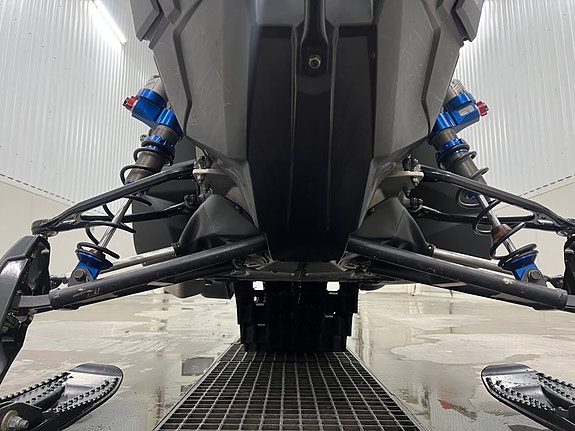 Polaris 9R RMK Khaos Slash 10 of 15