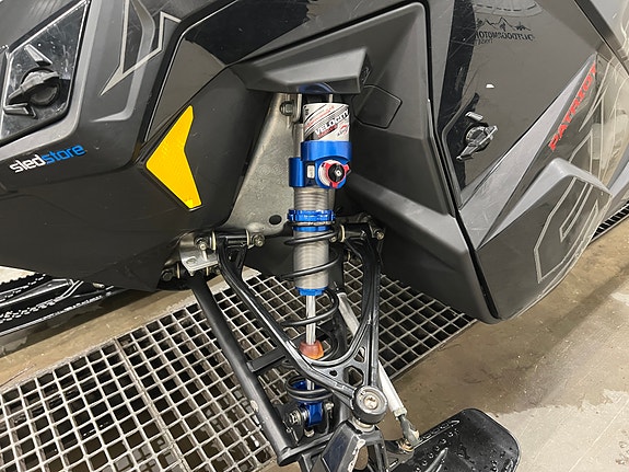 Polaris 9R RMK Khaos Slash 11 of 15