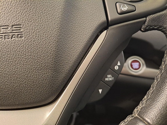Honda CR-V 9 of 23