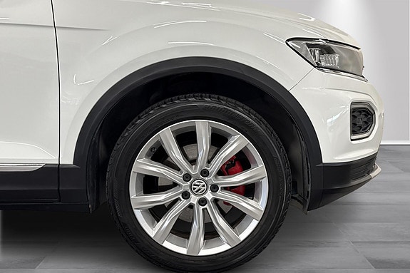 Volkswagen T-Roc 24 of 24
