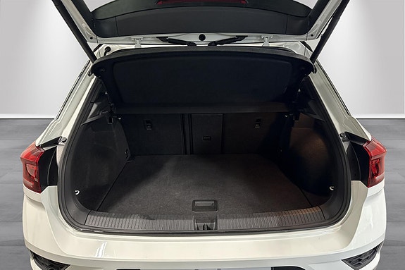 Volkswagen T-Roc 5 of 24