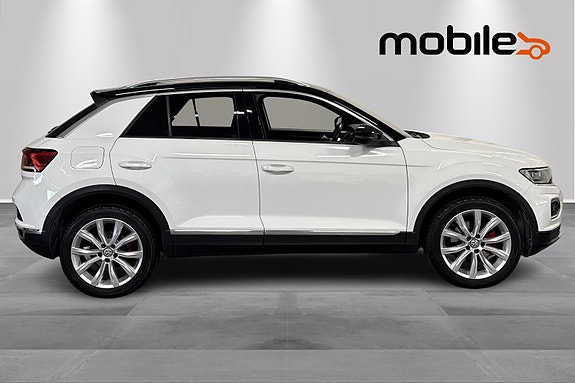 Volkswagen T-Roc 2 of 24
