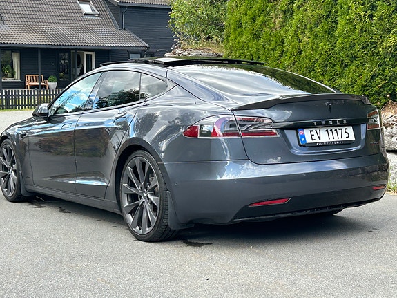 Tesla Model S 5 of 30