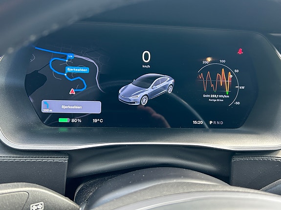 Tesla Model S 18 of 30