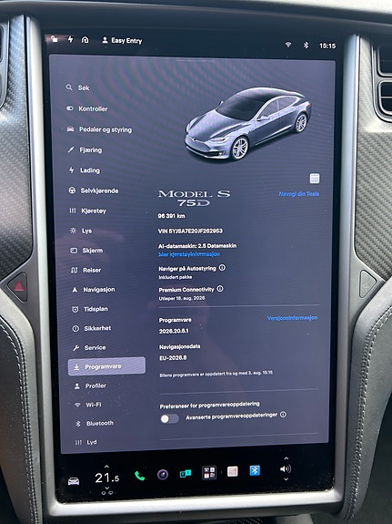 Tesla Model S 28 of 30