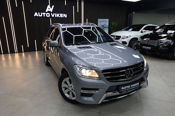 Mercedes-Benz ML250 10 of 30