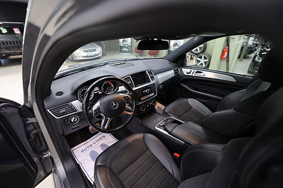 Mercedes-Benz ML250 27 of 30