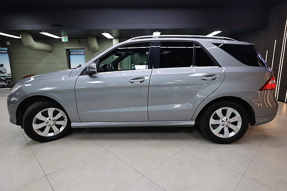 Mercedes-Benz ML250 5 of 30