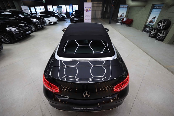 Mercedes-Benz C180 11 of 30