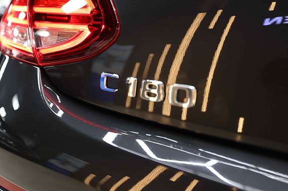 Mercedes-Benz C180 23 of 30