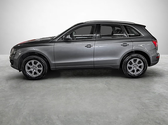 Audi Q5 2 of 25