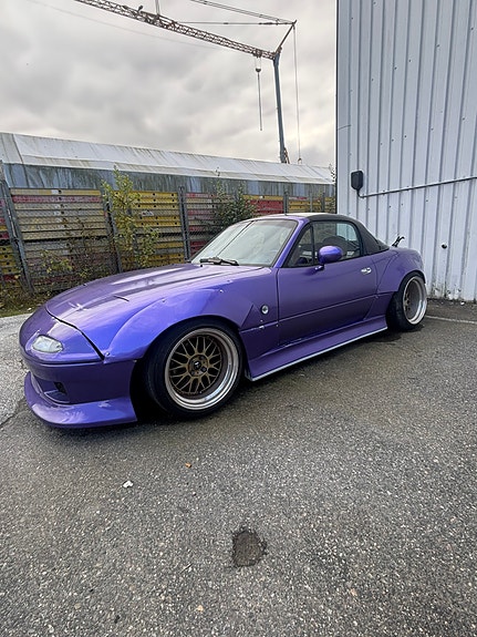 Mazda MX-5 4 of 30