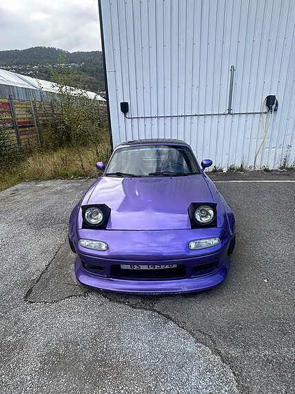 Mazda MX-5 18 of 30