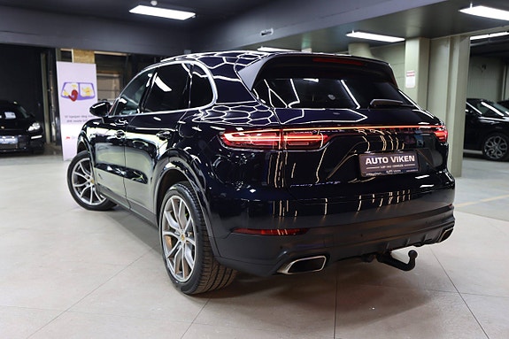 Porsche Cayenne 6 of 30