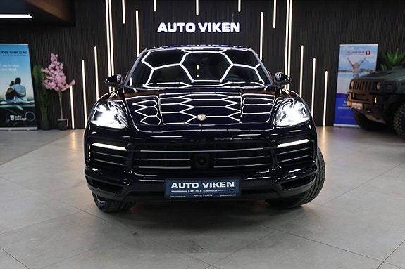 Porsche Cayenne 3 of 30