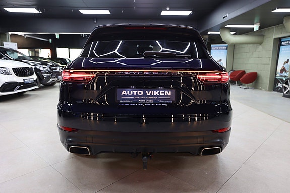 Porsche Cayenne 7 of 30