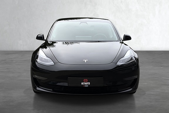 Tesla Model 3 3 of 27