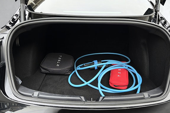 Tesla Model 3 10 of 27