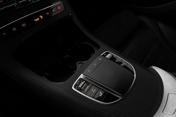 Mercedes-Benz EQC400 22 of 30