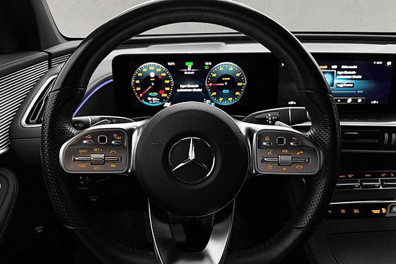 Mercedes-Benz EQC400 18 of 30