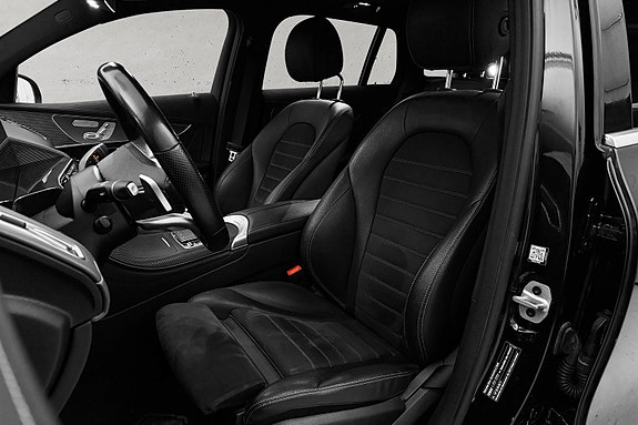 Mercedes-Benz EQC400 14 of 30