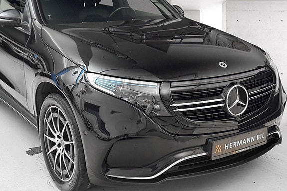 Mercedes-Benz EQC400 11 of 30