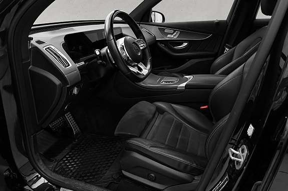 Mercedes-Benz EQC400 15 of 30