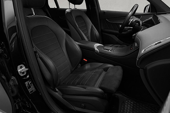 Mercedes-Benz EQC400 28 of 30