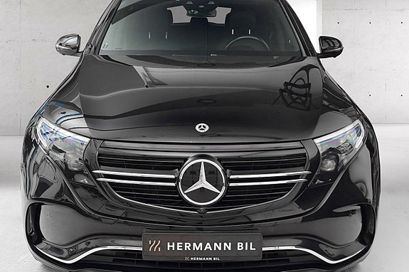 Mercedes-Benz EQC400 13 of 30