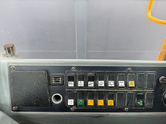 Volvo L110E 13 of 17
