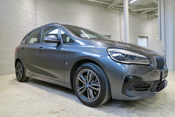 BMW 225xe 4 of 26
