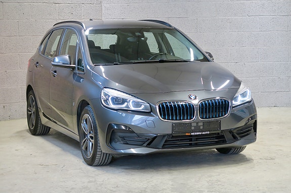 BMW 225xe 7 of 26