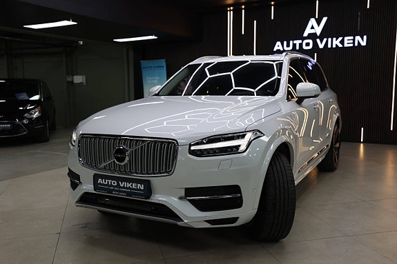 Volvo XC90 4 of 30