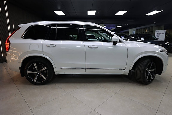 Volvo XC90 9 of 30