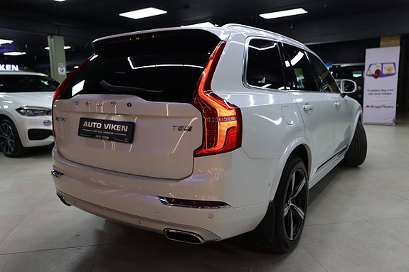 Volvo XC90 8 of 30