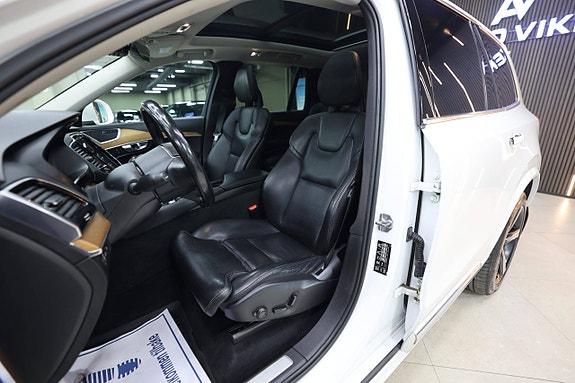 Volvo XC90 28 of 30