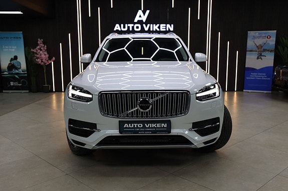 Volvo XC90 3 of 30