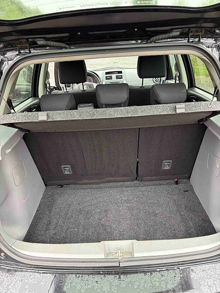 Suzuki SX4 8 of 10