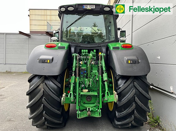 John Deere 6215R 50 KM 9 of 17