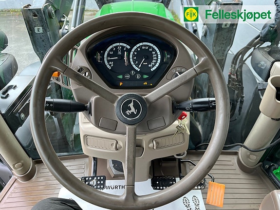 John Deere 6215R 50 KM 15 of 17
