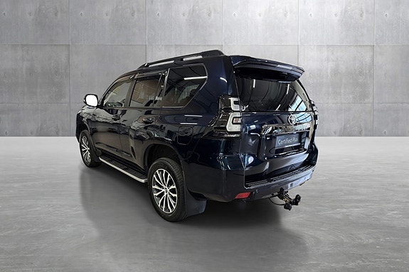 Toyota Land Cruiser 7 of 20