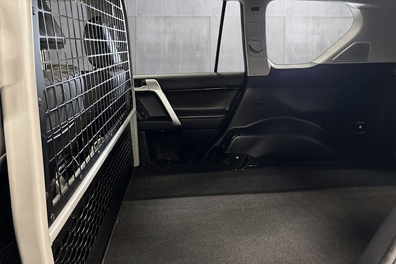 Toyota Land Cruiser 18 of 20