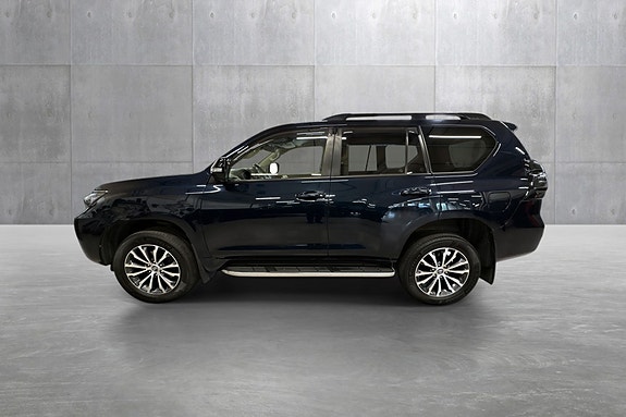Toyota Land Cruiser 8 of 20