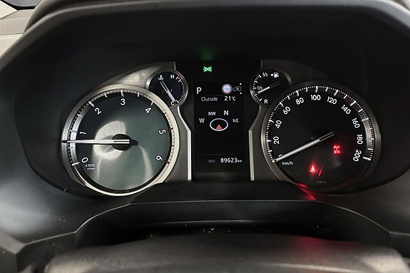 Toyota Land Cruiser 11 of 20